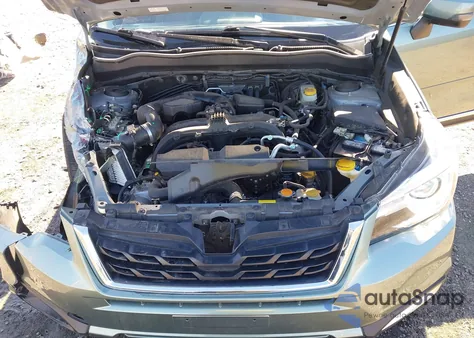 2017 Subaru Forester 2.5I Touring из США, поврежденный, VIN JF2SJAWC6HH565428